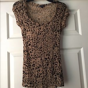 Leopard top 🐆🐾